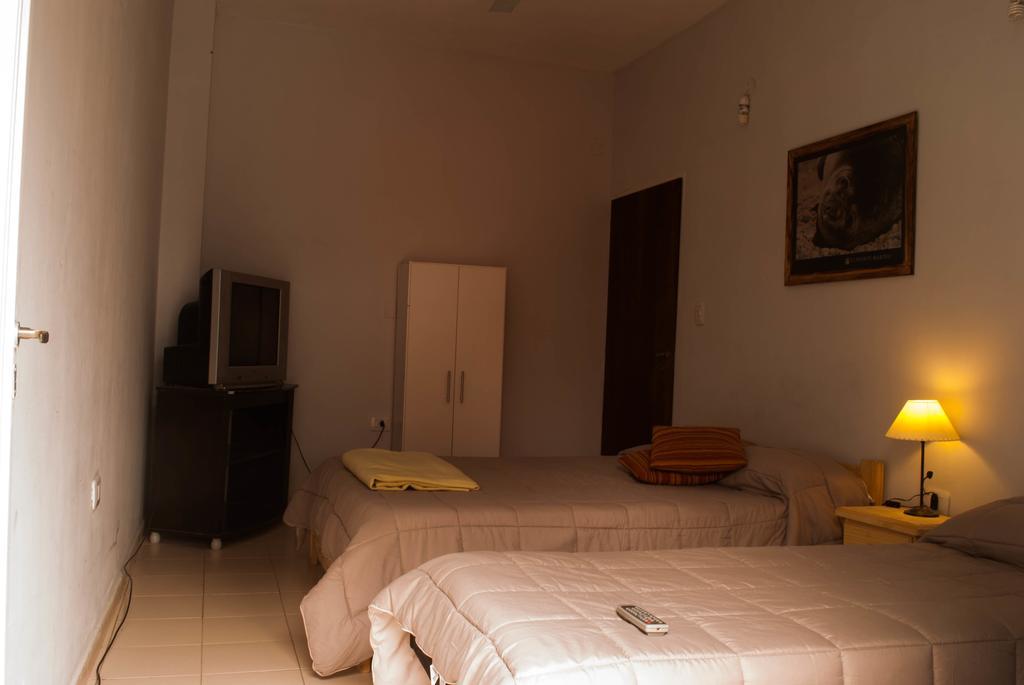 Loica Hostel Puerto Madryn Buitenkant foto