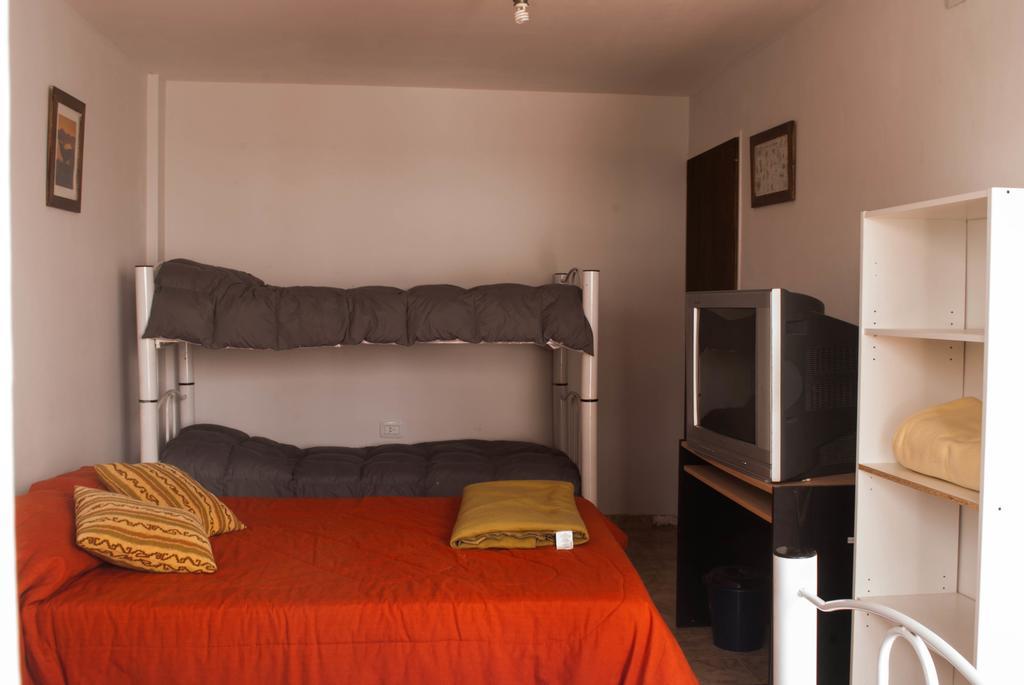 Loica Hostel Puerto Madryn Buitenkant foto