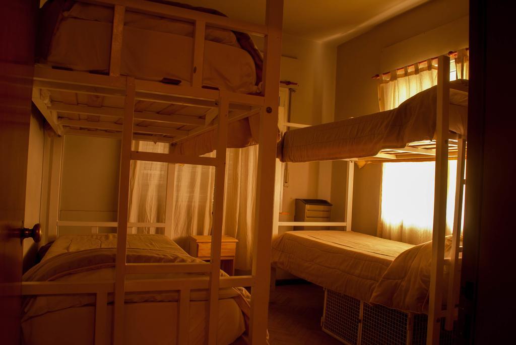 Loica Hostel Puerto Madryn Buitenkant foto